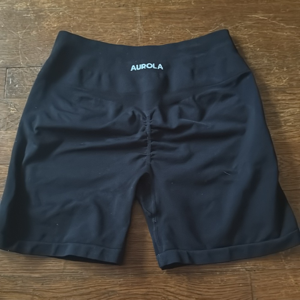 AUROLA WORKOUT SHORTS